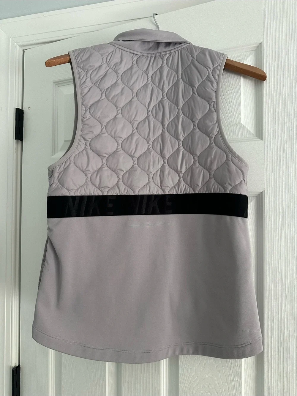 Nike sleeveless quilted
